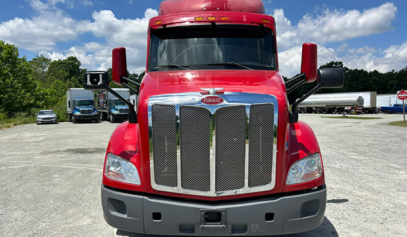 2016 PETERBILT 579 80″ DOUBLE-BUNK SLEEPER full