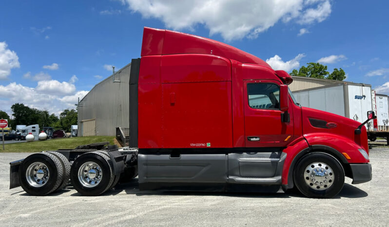 2016 PETERBILT 579 80″ DOUBLE-BUNK SLEEPER full