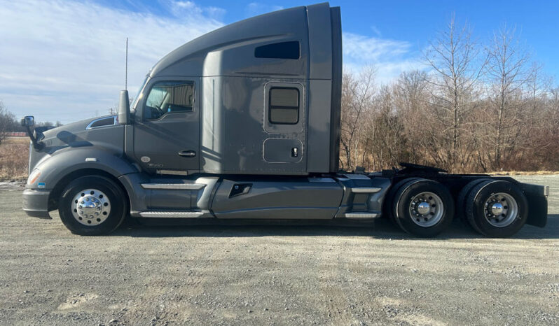 2014 KENWORTH T680 W/ 221K MILES ON CERTIFIED OVERHAUL full