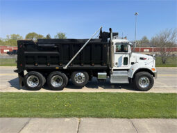 2016 PETERBILT 348 TRI-AXLE DUMP TRUCK full