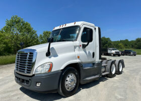 2018 FREIGHTLINER CA125 CASCADIA DAYCAB – $14,890 DOWN, TAKE OVER PAYMENTS!