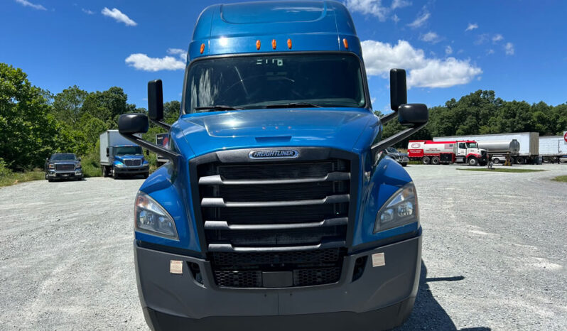 2020 FREIGHTLINER CASCADIA 126 W/72″ SLEEEPER full