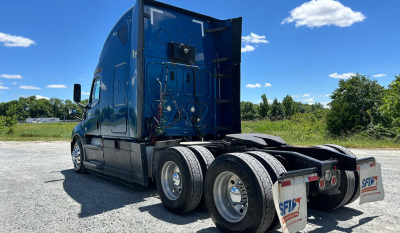 2020 FREIGHTLINER CASCADIA 126 W/72″ SLEEEPER full