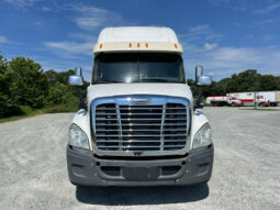 2013 FREIGHTLINER CASCADIA W/134K MILES ON OVERHAUL full