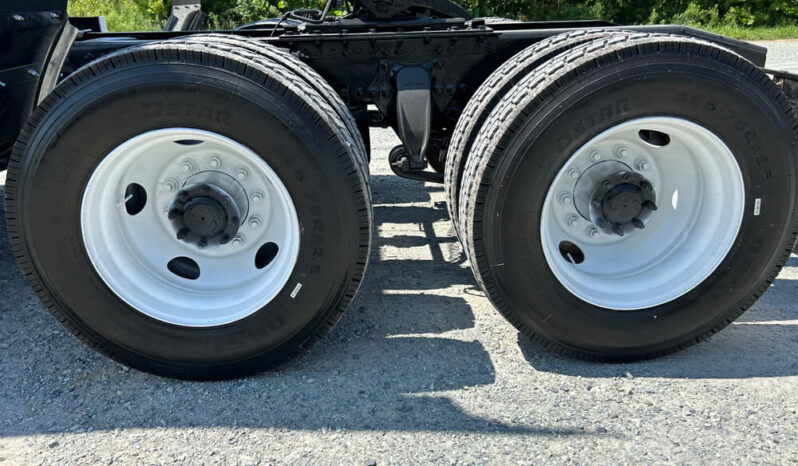 2013 FREIGHTLINER CASCADIA W/134K MILES ON OVERHAUL full