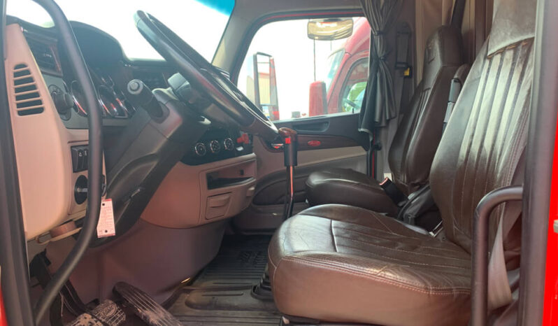 2019 PETERBILT 379 W/80″ SLEEPER full