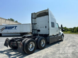 2019 INTERNATIONAL LT625 W/ 73″ HI-RISE SLEEPER full