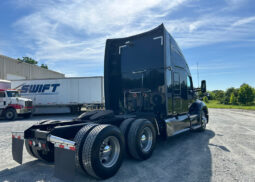 2017 KENWORTH T680 W/76″ AERODYNE SLEEPER full