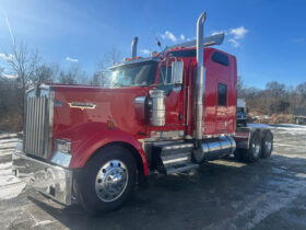 2006 KENWORTH W900L W/177K MILES ON CERTIFIED CAT OVERHAUL