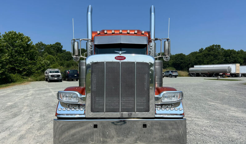 2019 PETERBILT 389 W/70″ SLEEPER – BIG 605 HP full