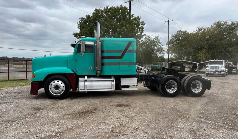 1993 FREIGHTLINER FLD120 W/70″ SLEEPER full