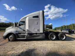 2020 KENWORTH T680 W/76″ SLEEPER full