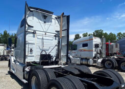 2014 VOLVO VNL670 SLEEPER TRUCK full