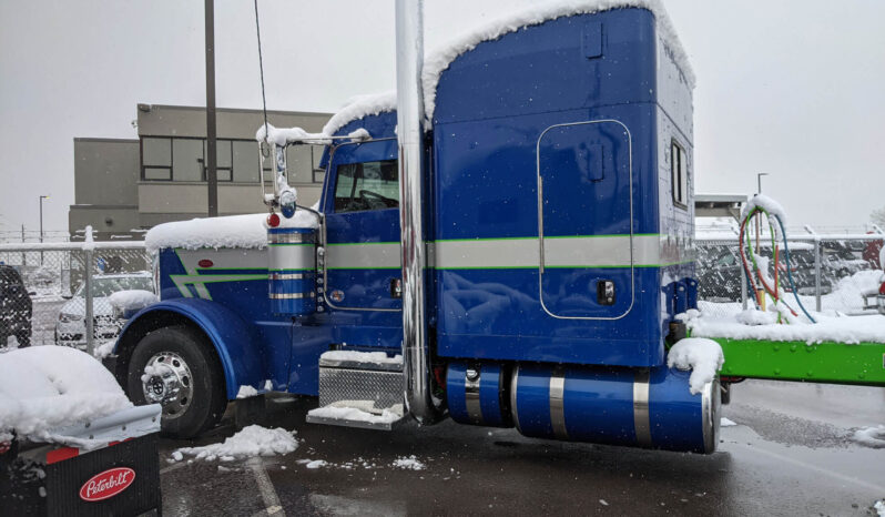 2022 PETERBILT 389 SLEEPER TRUCK full