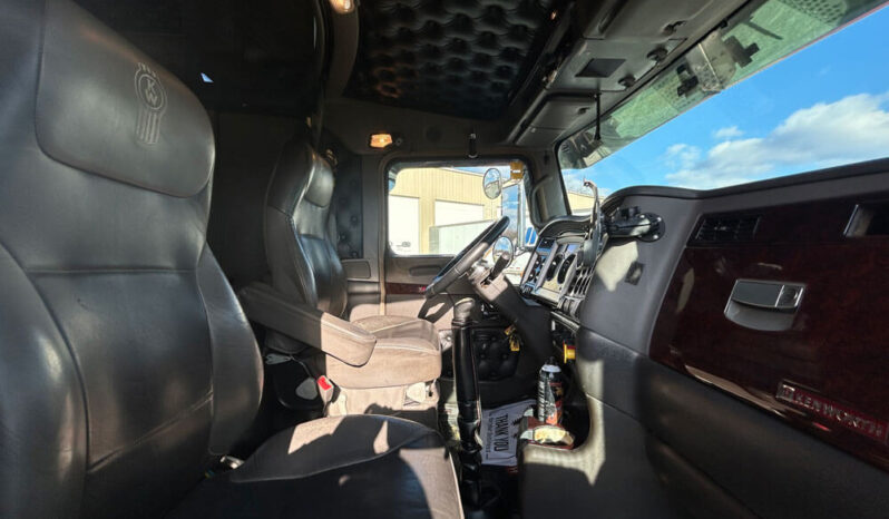 2019 KENWORTH W900L W/136K ON CERTIFIED OVERHAUL full