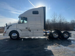 2014 VOLVO VNL670 W/101K MILES ON OVERHAUL full