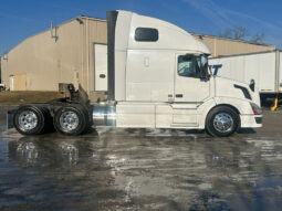 2014 VOLVO VNL670 W/101K MILES ON OVERHAUL full