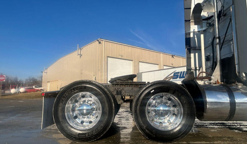 2014 VOLVO VNL670 W/101K MILES ON OVERHAUL full