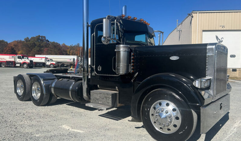 2003 PETERBILT 379 DAY CAB W/81K ON CERTIFIED OVERHAUL full