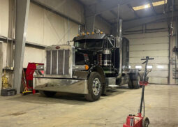 2004 PETERBILT 379 SLEEPER TRUCK full