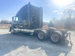 2017 VOLVO VNL780 w/ 77” DBL BUNK,ONLY 107K MILES ON RECON CUMMINS ENGINE, 1YR -100K REMAINING WARRANTY full