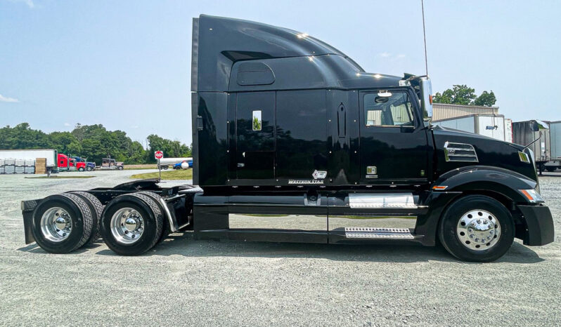 2018 WESTERNSTAR 5700EX WITH 82″ RAISED ROOF STRATOSPHERE SLEEPER full