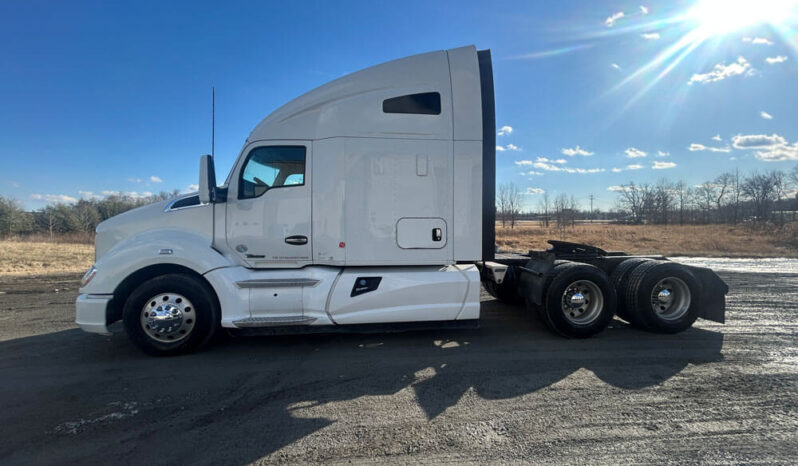 2016 KENWORTH T680 W/95K ON CERTIFIED OVERHAUL full